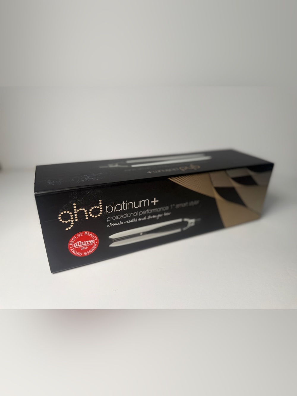 NIB ghd Platinum+ Professional 1" Smart Styler - White